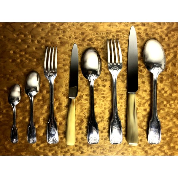 WMF Verona Set Posate 6 Persone (30 Pezzi) In Acciaio Inox Cromargan, Coltelli Monoblocco, Lavabile In Lavastoviglie, Lucido