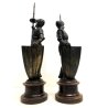 COPPIA ANTICO BRONZO GUERRIERO CAVALIERE MEDIOEVALE ARMATURA SCUDO SPADA LANCIA