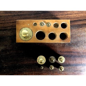 ANTICA BILANCIA Bulgari Santo 2 PIATTI PESA 5 kg OTTONE LEGNO MARMO Italia 1881
