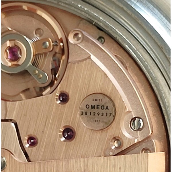 VENDUTA IN CANADA ) OMEGA lussuosa valigetta da cassaforte - 12 porta  orologi interni - realizzata in legno e cuoio scamosciato - presumibilmente  anni '90 /2000 - La Casa dell'Orologio