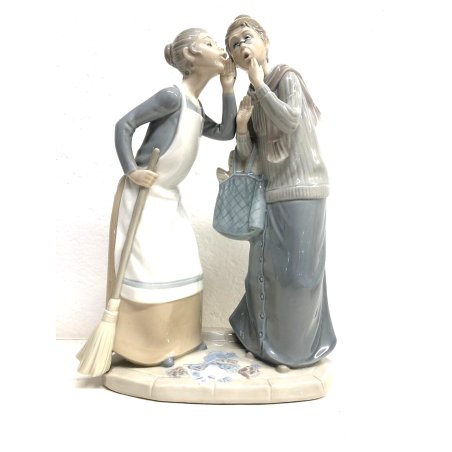 GRANDE STATUINA PORCELLANA LlADRO' José Roig I pettegolezzi Gossip FIGURE  4984