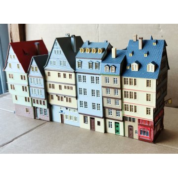 Faller B-914 Römerberg-Ostzeile SET CASE MODELLINO Diorama Ferroviario SCALA H0