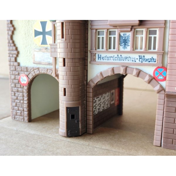 Faller Albero In Miniatura Per Modellismo Ferroviario, Scala H0, Dimensioni 100x15x12 Mm (importato)