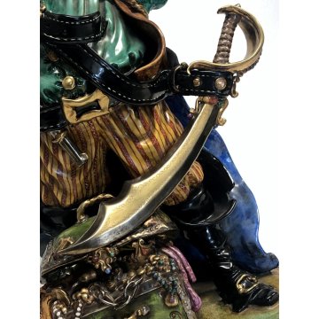 GRANDE SCULTURA CERAMICA SMALTATA Batignani 97 CORSARO PIRATA h53 BOTTE FORZIERE