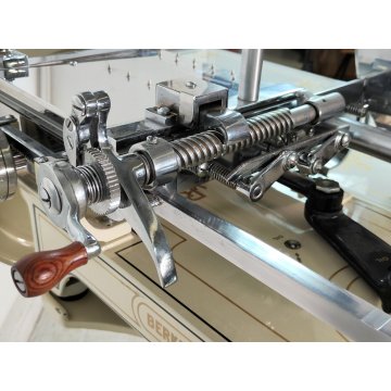 BERKEL mod. 5 Affettatrice Volano PANNA ORO anni 20 Lama 370 mm CON BASAMENTO