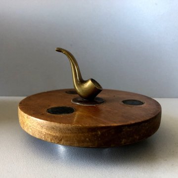 SCATOLA PORTA TABACCO VINTAGE PIPA OTTONE LEGNO MASSICCIO TORNITO DECORO MONETE