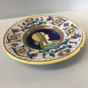 COPPIA PICCOLO PIATTO MAIOLICA Grazia Deruta PROFILO DAMA CAVALIERE ø 16 cm