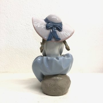 STATUINA PORCELLANA LLADRO' FIGURE  5862 Fragrant bouquet Antonio Ramos 1992
