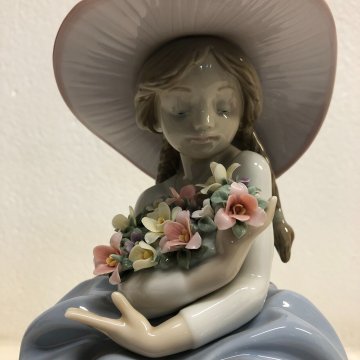 STATUINA PORCELLANA LLADRO' FIGURE  5862 Fragrant bouquet Antonio Ramos 1992