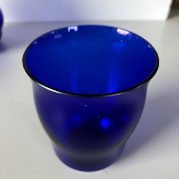 ANTICO SET COMODINO BOTTIGLIA ACQUA NOTTE PIATTO BICCHIERE VETRO BLU COBALTO '20