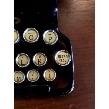 ANTICA MACCHINA DA SCRIVERE PORTATILE SABB Mod. M28 Officine Mondial Crema  '30
