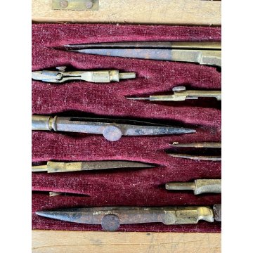 COMPASSO ANTICO con SCATOLA LEGNO pezzi vari VECCHI STRUMENTI disegno tecnico