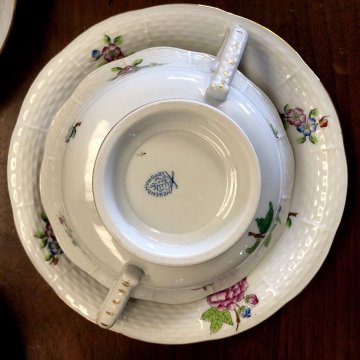 SERVIZIO CONSOMME' 12 pers. Porcellana HEREND HUNGARY  mod: 743 Queen Victoria