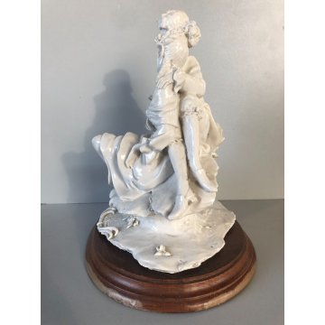 STATUINA FIGURE PORCELLANA CAPODIMONTE A. Belcari SCENA ROMANTICA VINTAGE  '900