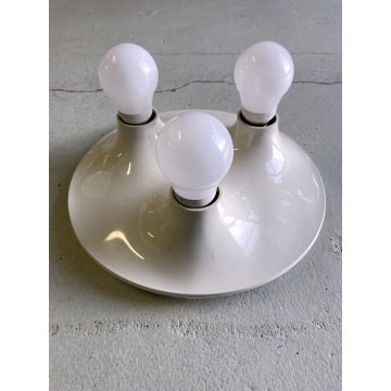 LAMPADA DA PARETE "Triteti" ABS BIANCO DESIGN VICO MAGISTRETTI per ARTEMIDE '70s