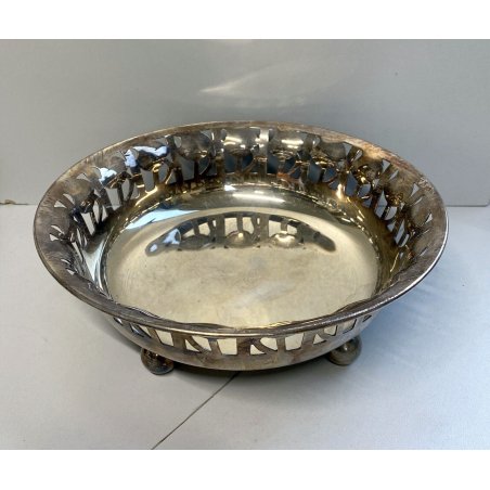 Josef Hoffmannデザインの「Rosenschale」（薔薇のボウル） CIOTOLA ALESSI ROSENCHALE FOOTED SILVER PLATE CENTROTAVOLA Josef