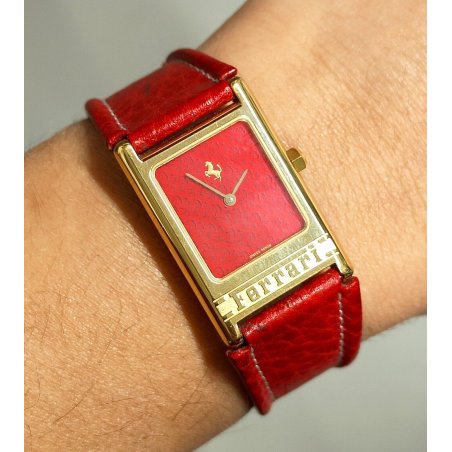 Ferrari 2625 OROLOGIO POLSO anni 80 VINTAGE WRIST WATCH montre ROSSO ORO Swiss