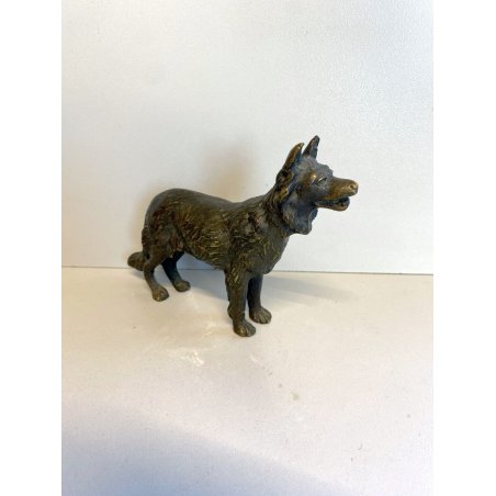 SCULTURA TUTTOTONDO BRONZO FIGURA RAFFIGURANTE UN CANE ITALIA BRONZE