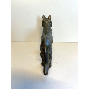 SCULTURA TUTTOTONDO BRONZO FIGURA RAFFIGURANTE UN CANE ITALIA BRONZE