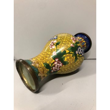 ANTICO VASO CINESE BRONZO CLOISONNE SMALTO POLICROMO DECORO FLOREALE su GIALLO