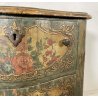 ANTICO COMODINO CREDENZA LACCA VENEZIANA 1700 DIPINTO A MANO GAMBE ARCATE EPOCA