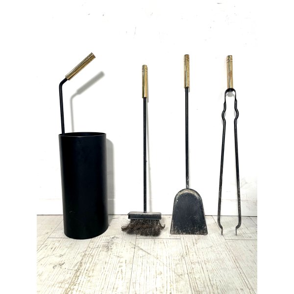 SET ATTREZZI CAMINO SECCHIELLO FERRO MANICI OTTONE PINZA PALETTA