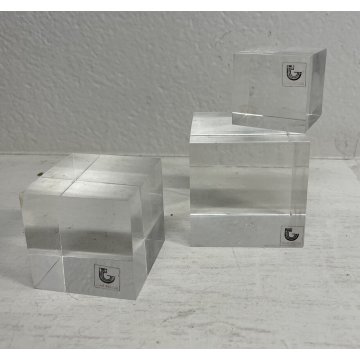 RARI 3 CUBI FERMACARTE PLEXIGLASS GUZZINI '70 CUBE PLASTICA OFFICE DECOR ITALY