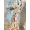 ENORME COPPIA STATUE CERAMICA CAPODIMONTE SCENA ROMANTICA MUSICISTA VIOLINO h100