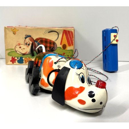 CANE GIOCATTOLO LATTA VINTAGE Cartoon Dog MOVIMENTO TELECOMANDO BATTERIA SCATOLA