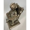 SCULTURA Vincenzo Bertolotti BIMBA SEGGIOLONE GESSO PATINATO COLOR BRONZO '20