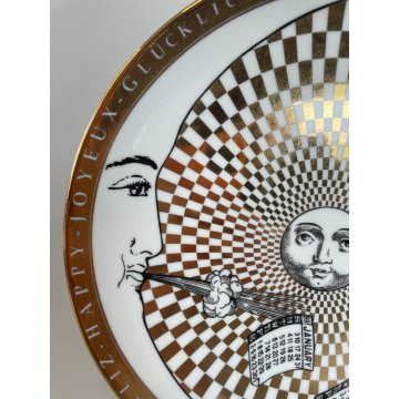 PIATTO FORNASETTI CALENDARIO ANNO 1999 76/750 ø 24,5 cm CERAMICA italy epoca