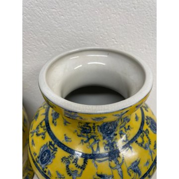 GRANDE COPPIA VASO CERAMICA SMALTATA GIALLA DECORO ANIAMLI MITOLOGICI ANNI 60