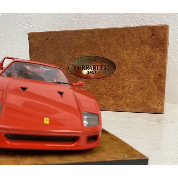 MODELLINO MACCHINA FERRARI F40 BURAGO 1987 EDIZIONE SPECIALE SCALA 1/18 SCATOLA