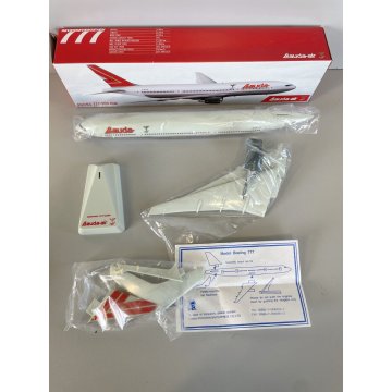 AEROMODELLO BOEING 777-200 IGW Lauda-Air MODELLISMO STATICO PLASTIC UNBUILD '900