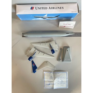 MODELLINO AEREO BOEING 777-200 United Airlines 1:250 MODELLO STATICO PLASTICA