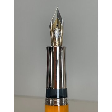 PENNA STILOGRAFICA GRAF VON FABER CASTELL AMBER OF THE YEAR 2004 FOUNTAIN PEN