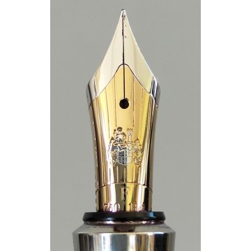 PENNA STILOGRAFICA Graf Von Faber-Castell PEN OF THE YEAR 2001 Lim. Edition BOX