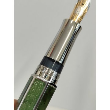 PENNA STILOGRAFICA Graf Von Faber-Castell PEN OF THE YEAR 2011 Lim. Edition BOX