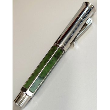 PENNA STILOGRAFICA Graf Von Faber-Castell PEN OF THE YEAR 2011 Lim. Edition BOX