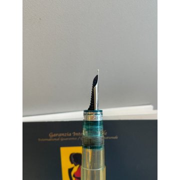 PENNA STILOGRAFICA OMAS VISION OGIVA FOUNTAIN PEN PENNINO ORO 18K SFACCETTATA