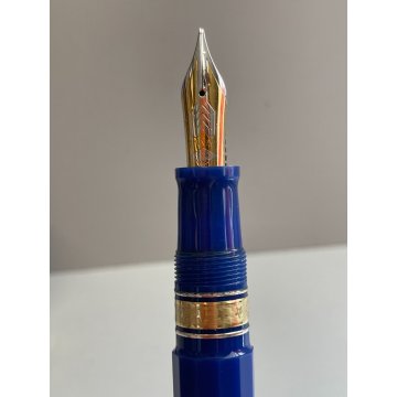 PENNA STILOGRAFICA OMAS EUROPA FOUNTAIN PEN PENNINO ORO 18K lim. edition blu