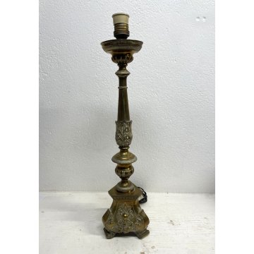 ANTICO CANDELIERE LAMINA OTTONE DECORO SBALZO CANDELABRO ELETTRIFICATO EPOCA XIX