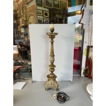 ANTICO CANDELIERE LAMINA OTTONE DECORO SBALZO CANDELABRO ELETTRIFICATO EPOCA XIX