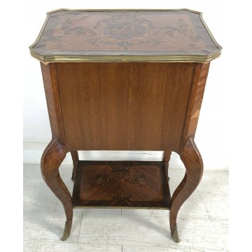 ANTICO COMODINO LUIGI XV INTARSIATO UN CASSETTO UN'ANTA DECORATO OTTONE 1900  