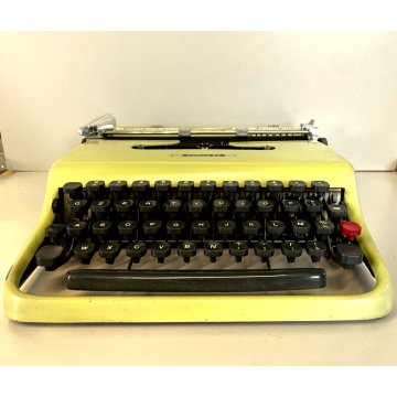 MACCHINA da SCRIVERE Olivetti LETTERA 22 VERDE MINT GREEN VINTAGE TIPEWRITER '50