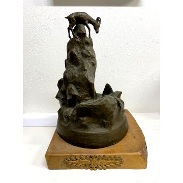 GRANDE SCULTURA TROFEO BRONZO FUTURISTA SPORT AUTOMOBILISMO VETTA MONTAGNA CAPRA