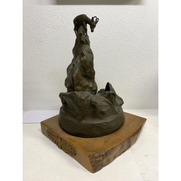 GRANDE SCULTURA TROFEO BRONZO FUTURISTA SPORT AUTOMOBILISMO VETTA MONTAGNA CAPRA