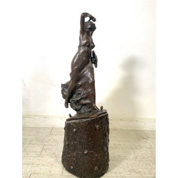 GRANDE SCULTURA BRONZO A. Dal Castagnè FIGURA FEMMINILE "VICTORIA" 60 cm/h 1910