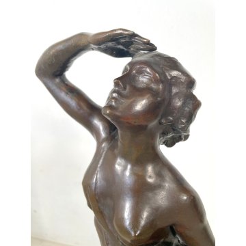 GRANDE SCULTURA BRONZO A. Dal Castagnè FIGURA FEMMINILE "VICTORIA" 60 cm/h 1910