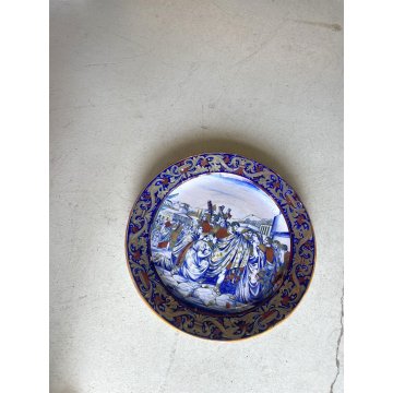 GRANDE PIATTO PARATA MAIOLICA LUSTRO SCENA STORIA ROMANA S.M.G. Gualdo T. ø 50cm